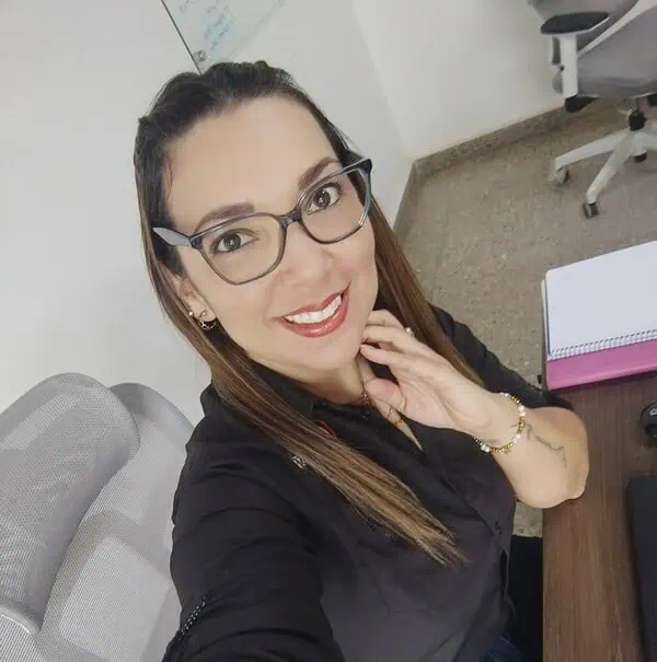 equipo psicologia nairobi hernandez perfil